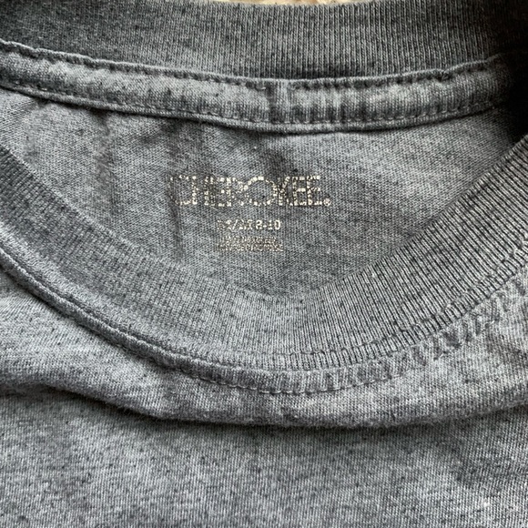 Cherokee Boys shortsleeved T-shirt size Med (8-10) - Picture 2 of 3